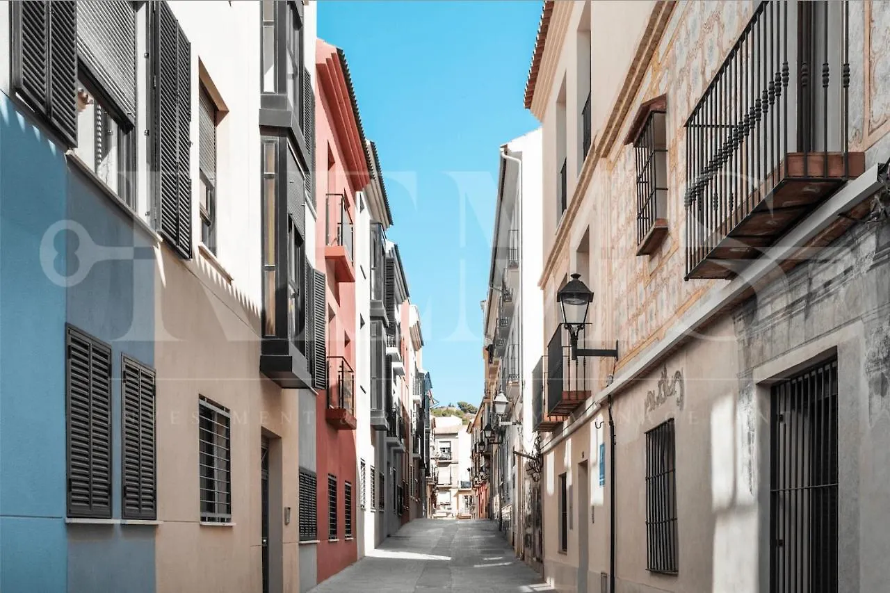 Elegant Apartment With Community Pool & Parking - Center Malaga
