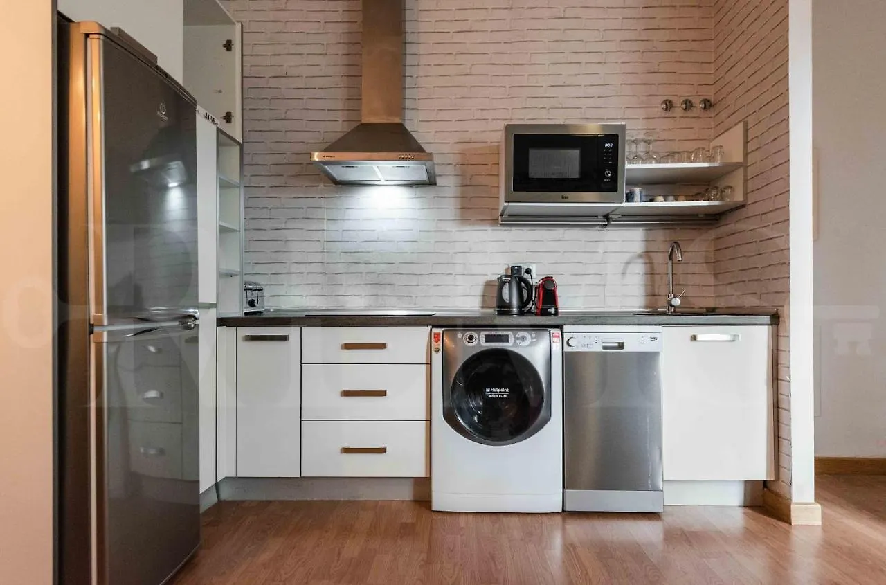 Elegant Apartment With Community Pool & Parking - Center Málaga