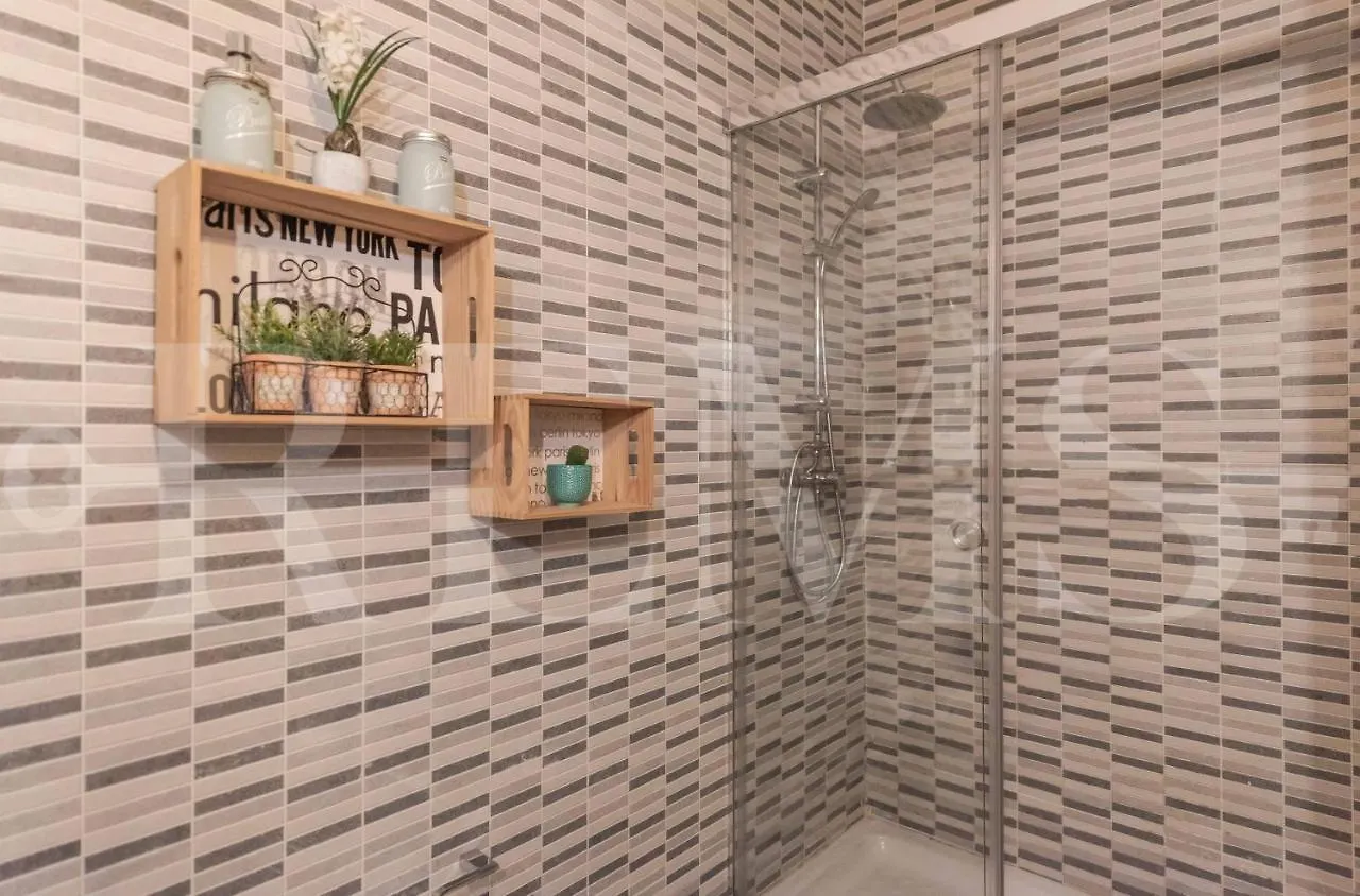 Elegant Apartment With Community Pool & Parking - Center Málaga